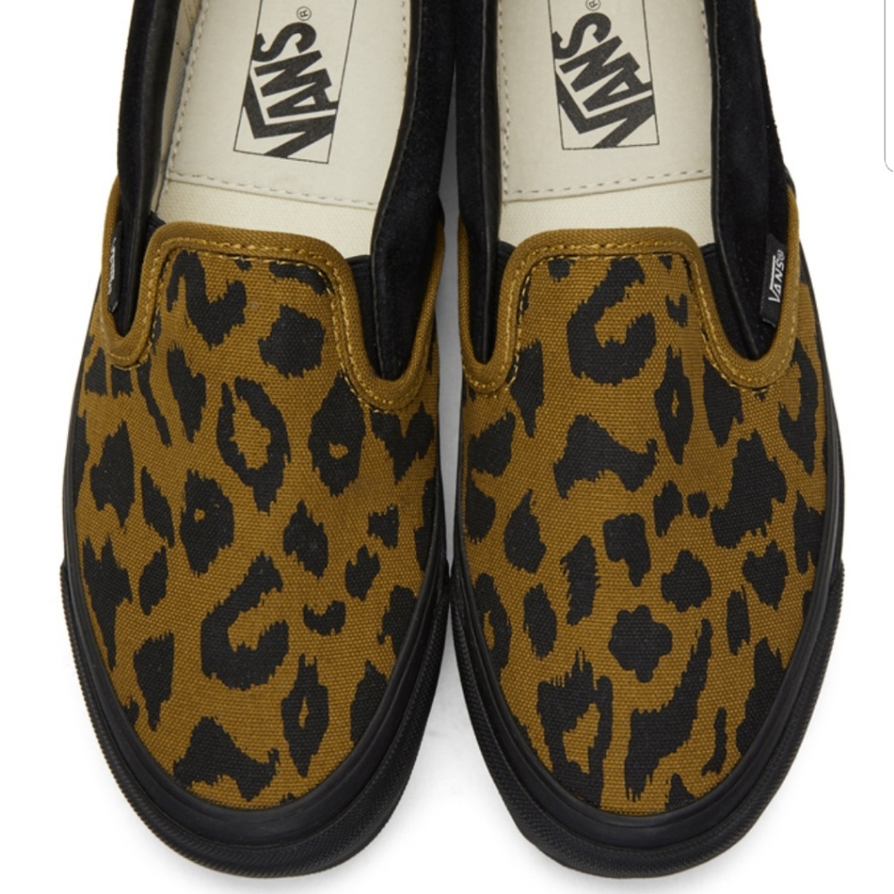 Leopard Van's NEW